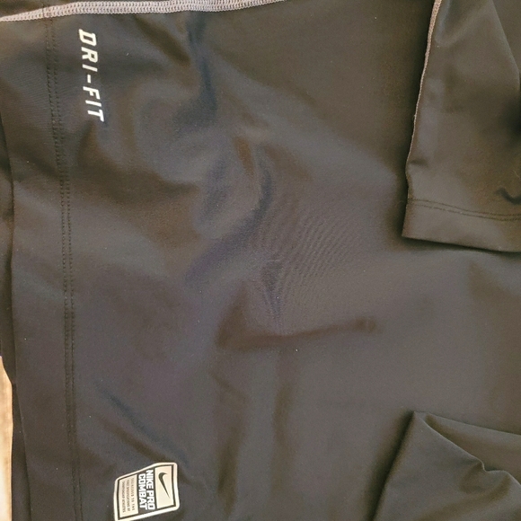 NIKE Pro Combat Dri-Fit - Picture 2 of 3